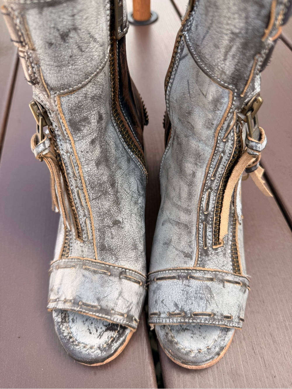 Freebird by Steven Silver Metallic Leather Ankle Booties “Zombie” - Picture 3 of 6